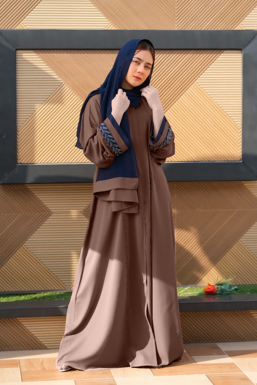 Brown Majestic Abaya - Dhaagey