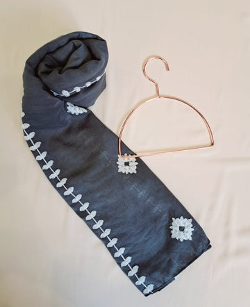 Lawn Embroidered Stole - Charcoal Grey - Dhaagey