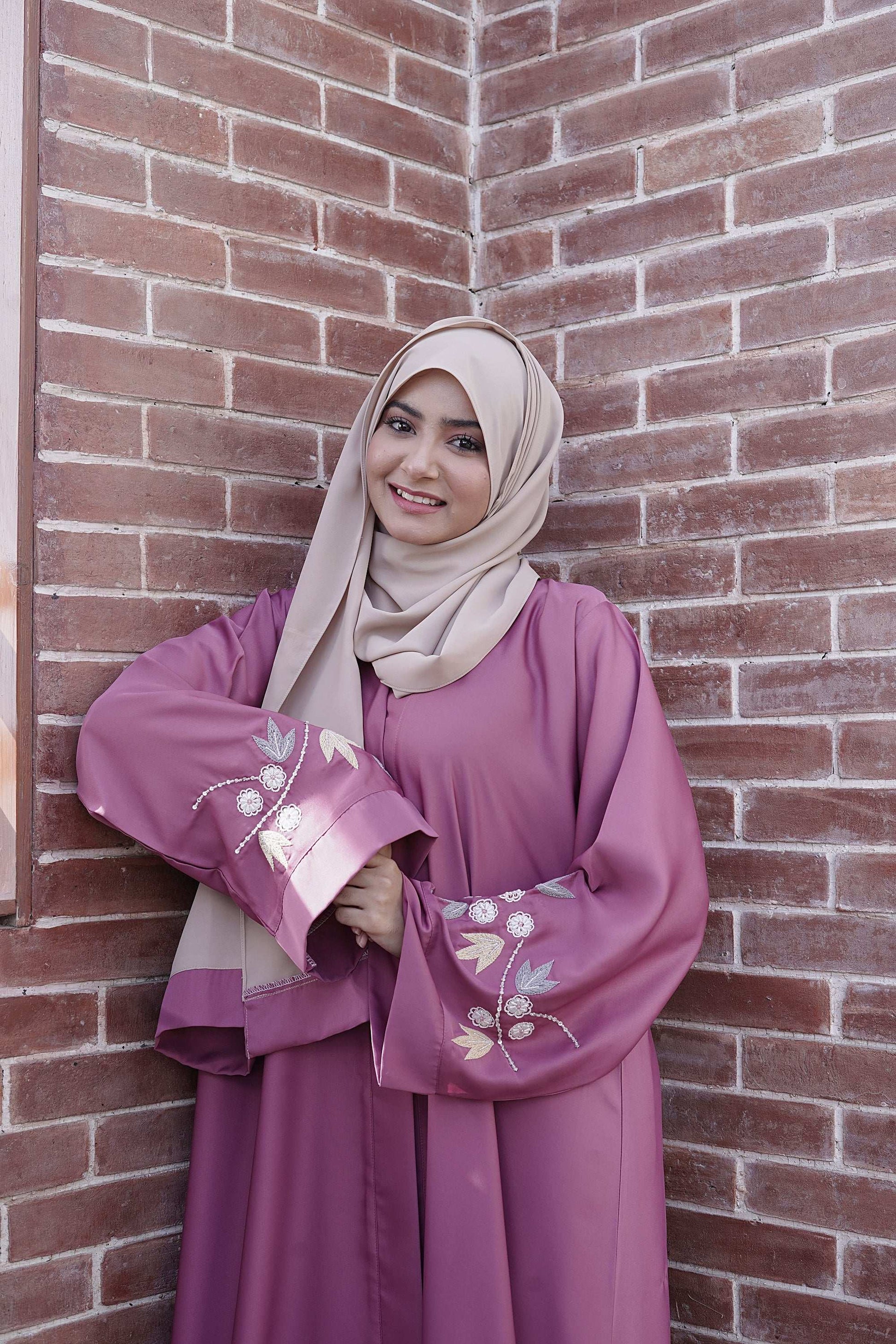 Dusky Petal Abaya - Dhaagey 