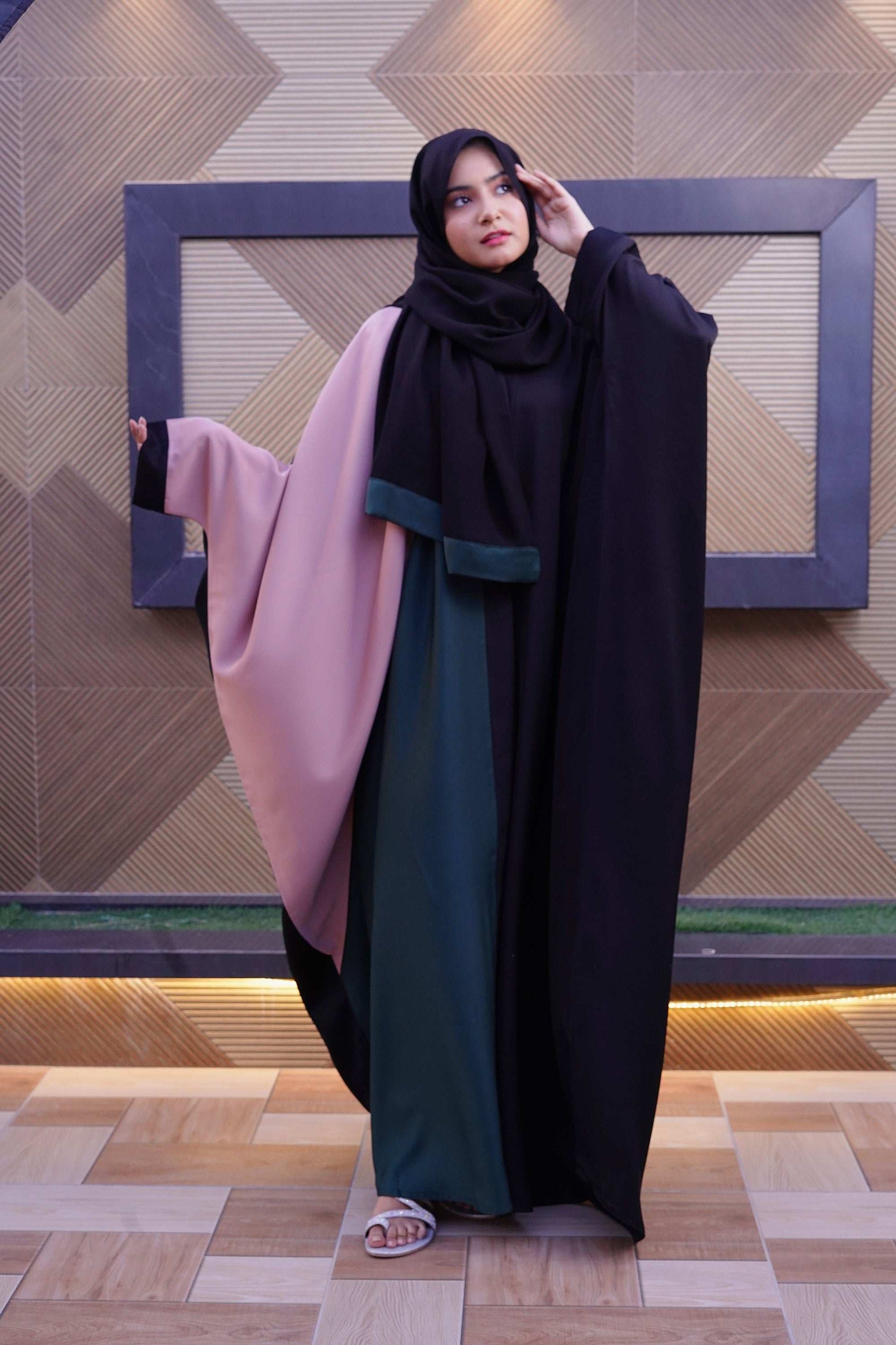 Butterfly Aura Abaya - Dhaagey 