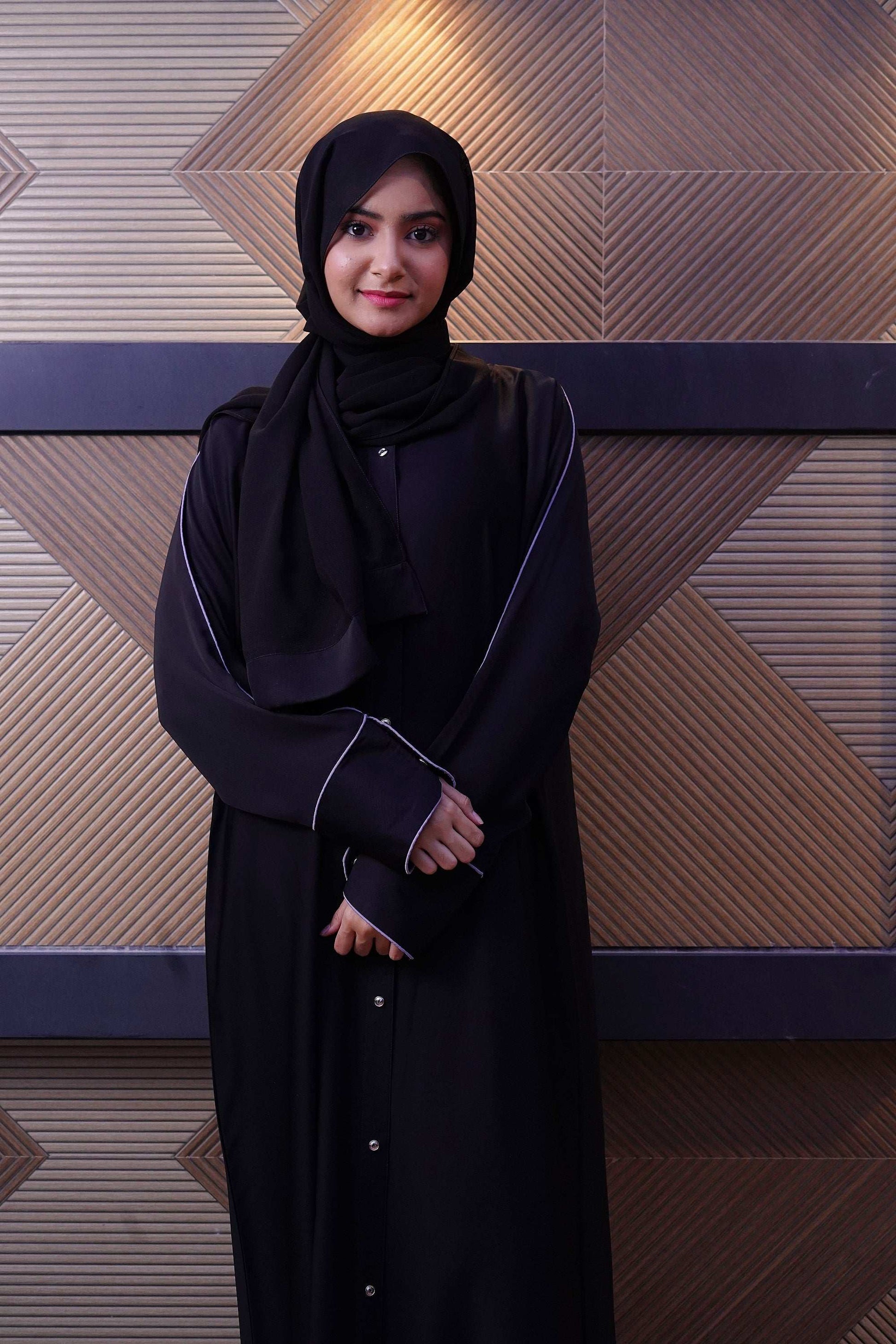 Dual Charm Grey Abaya - Dhaagey 