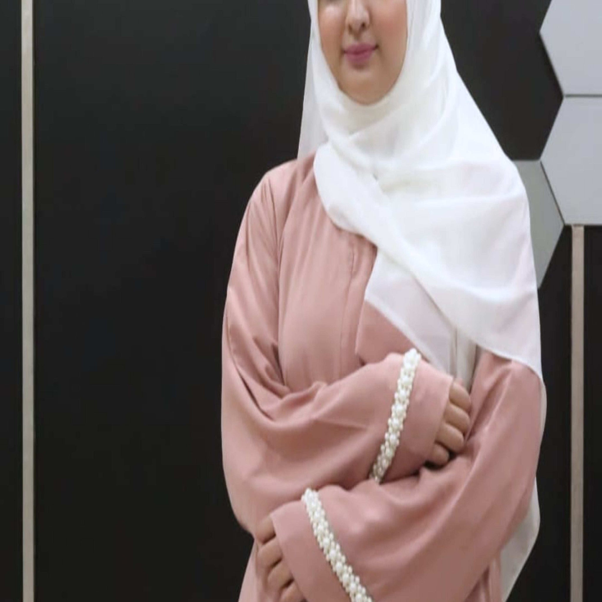 Pink Pearl Abaya - Dhaagey 