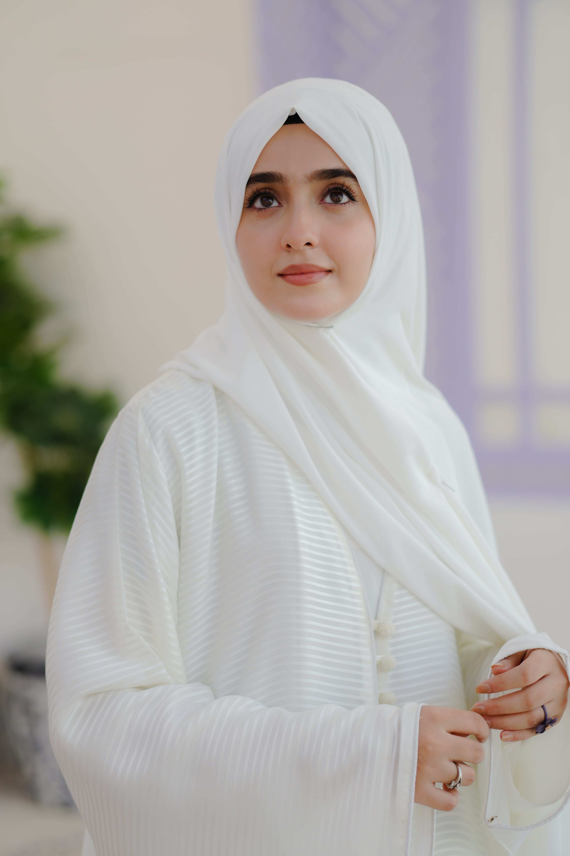 Nura White Layer Abaya - Dhaagey 