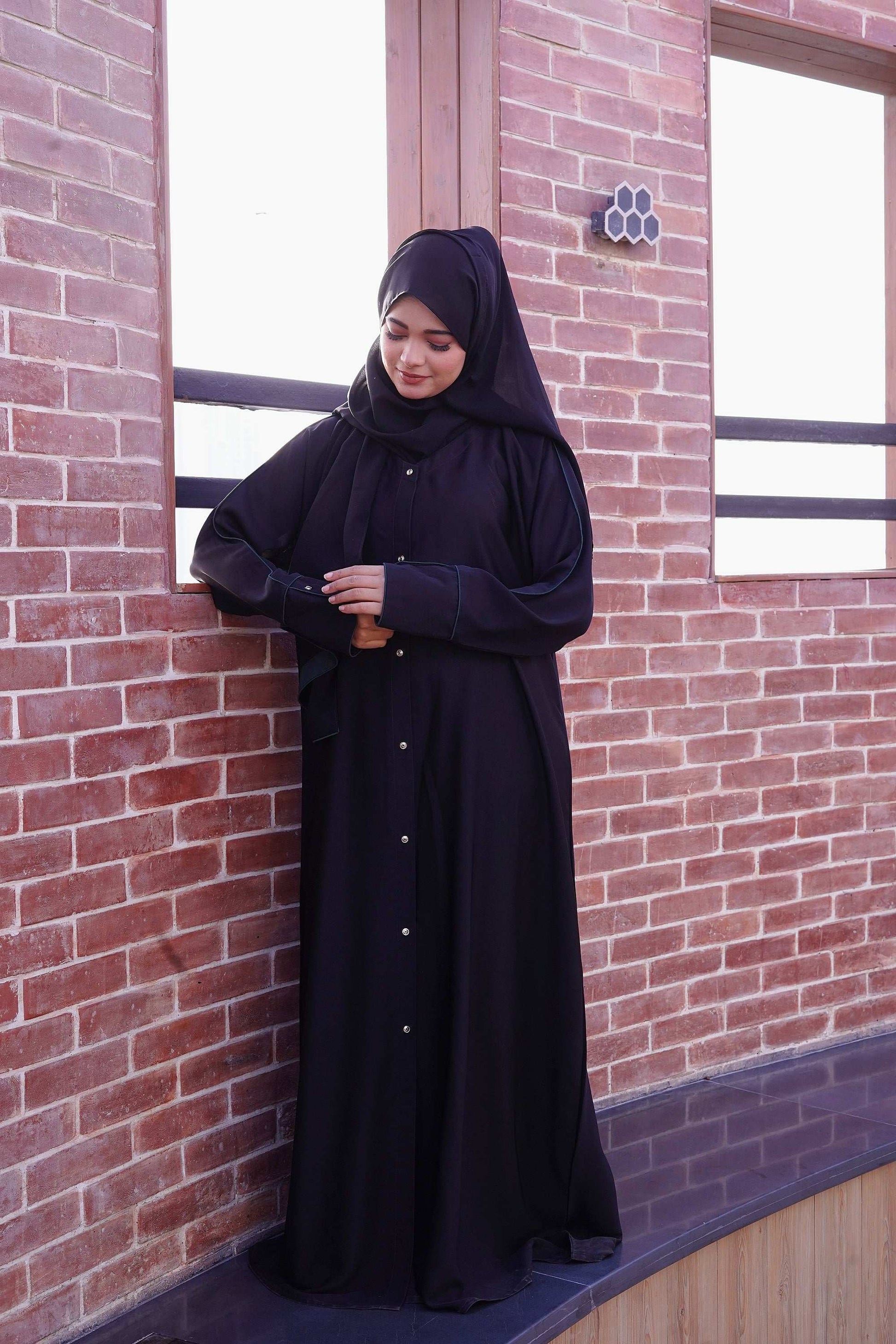 Dual Charm Green Abaya - Dhaagey 