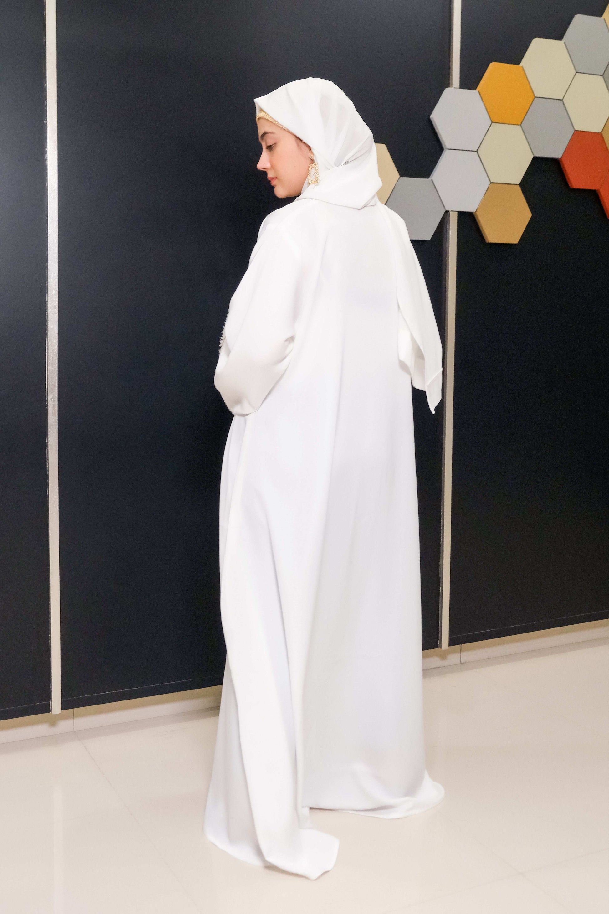 Golden Grace Abaya - Dhaagey 
