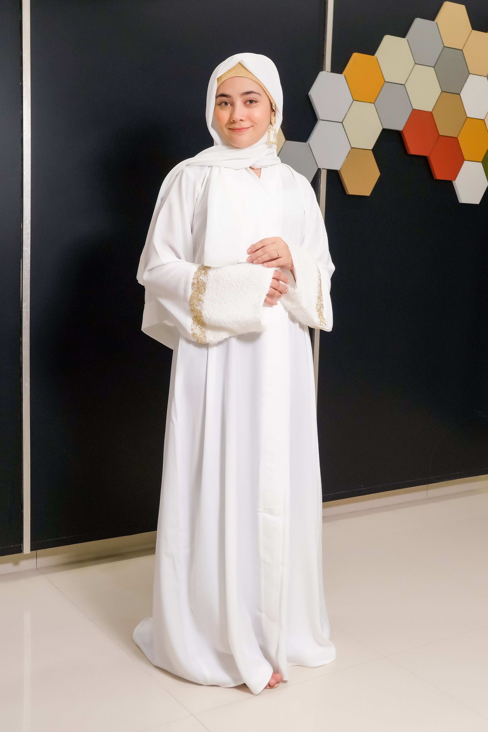 Golden Grace Abaya - Dhaagey 
