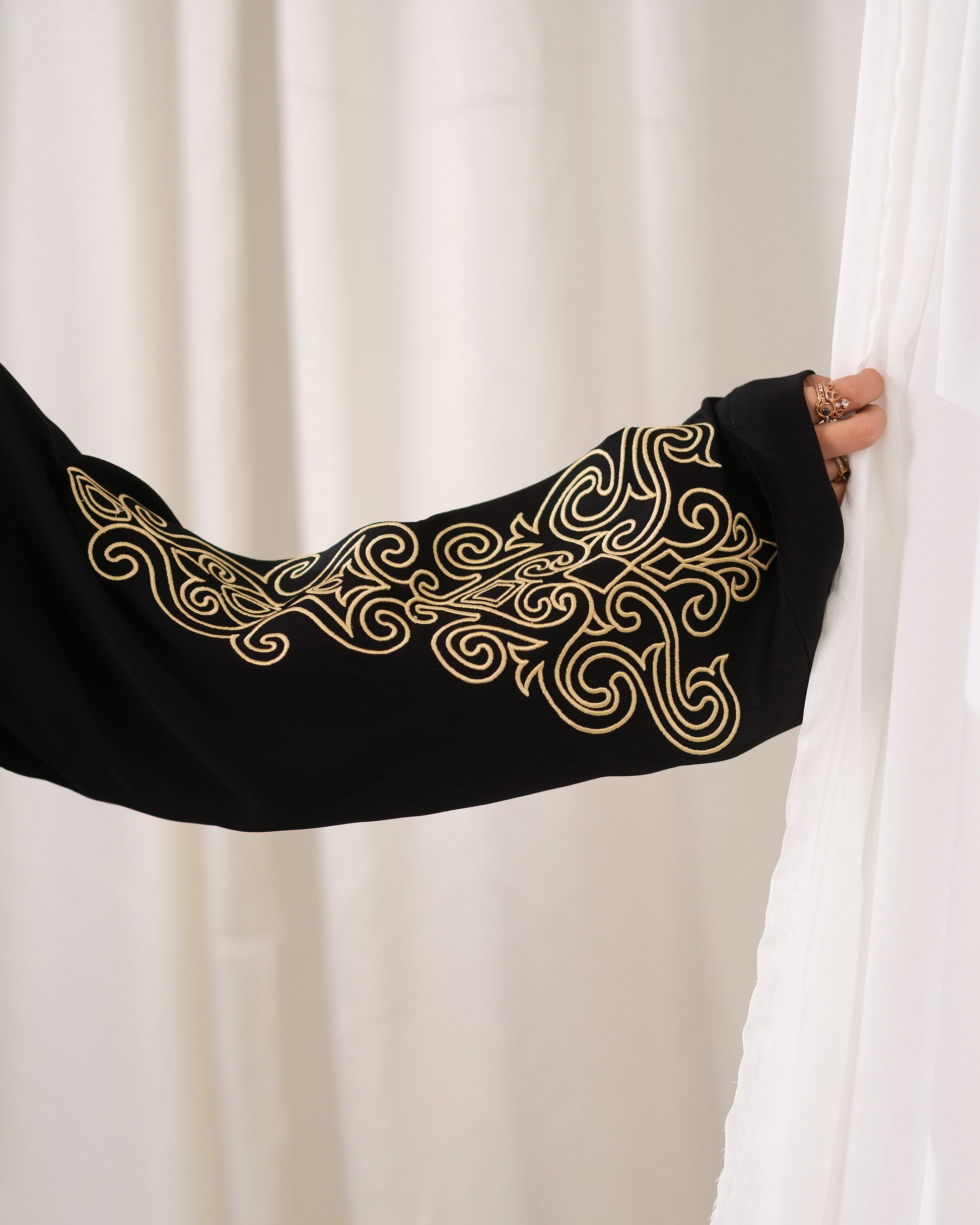 Golden Heirloom Abaya Sleeve