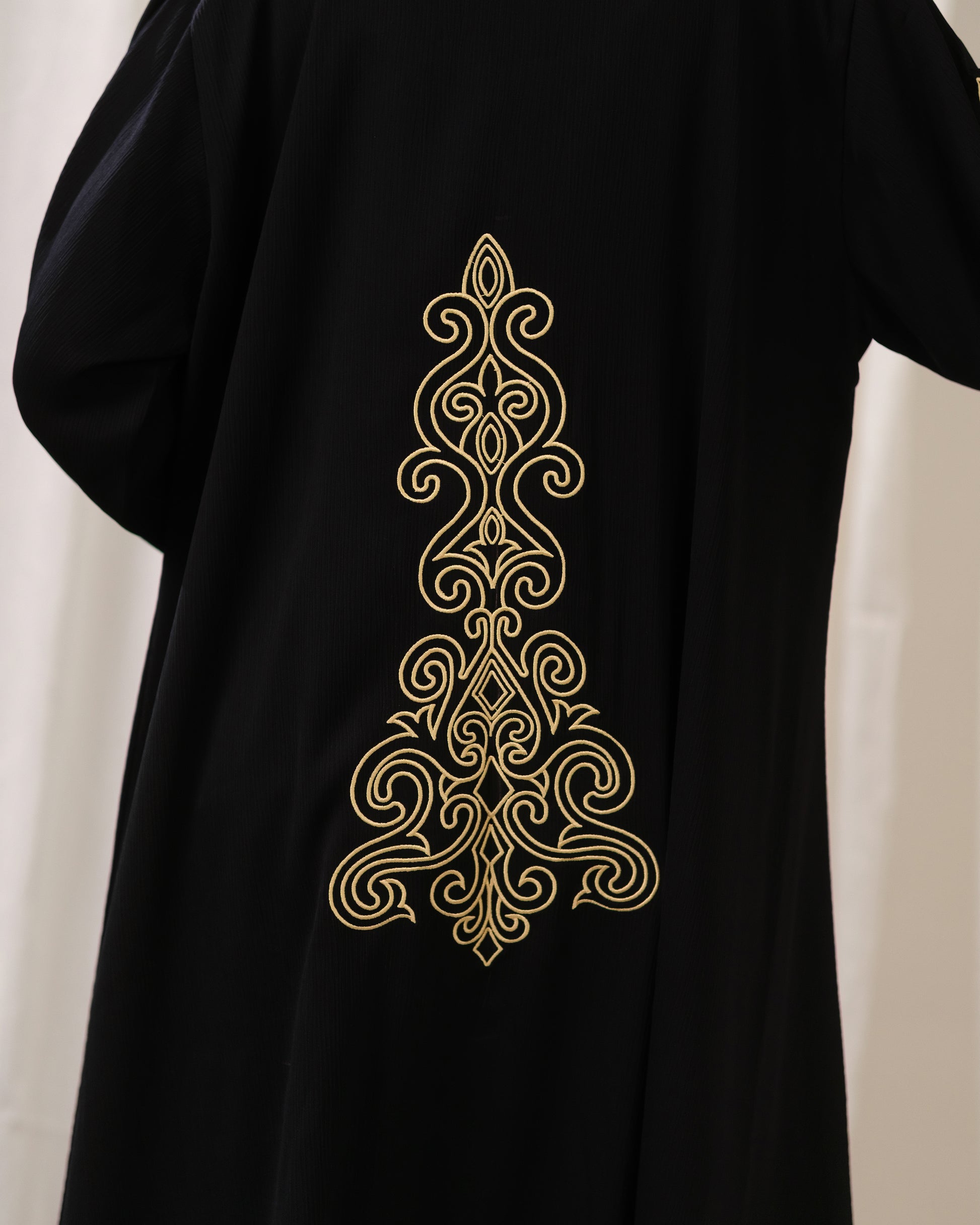 Golden Heirloom Abaya Back motif