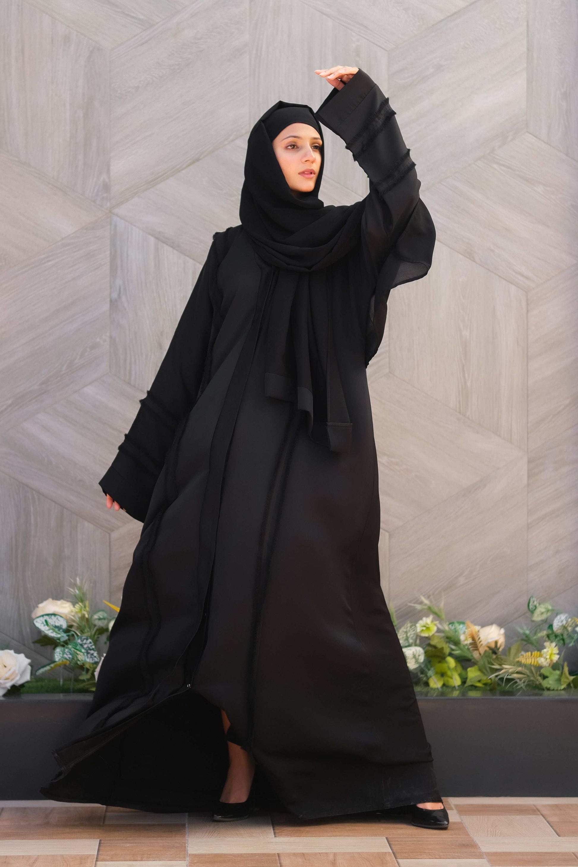 Graceful Harmony Abaya - Dhaagey 