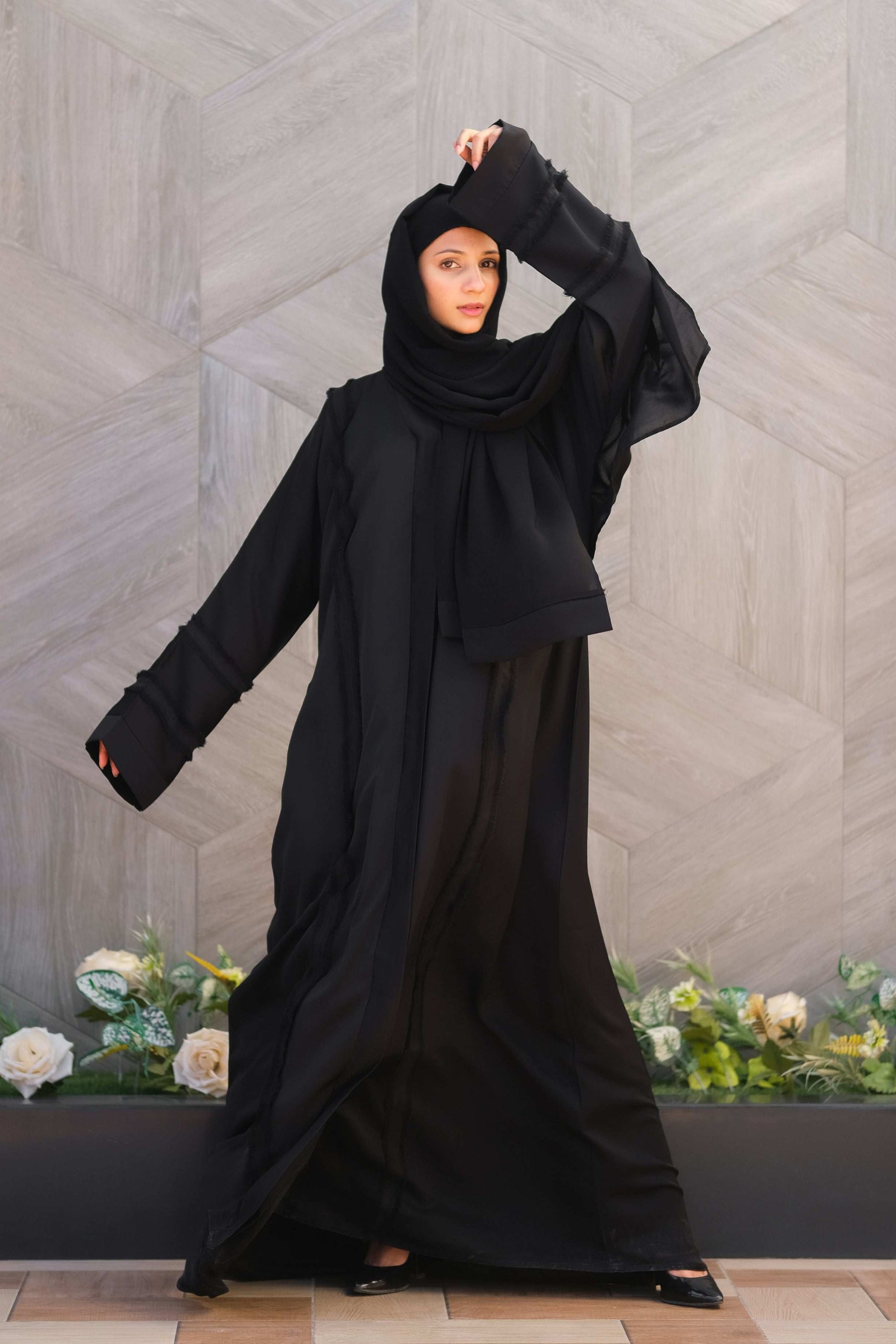 Graceful Harmony Abaya - Dhaagey 