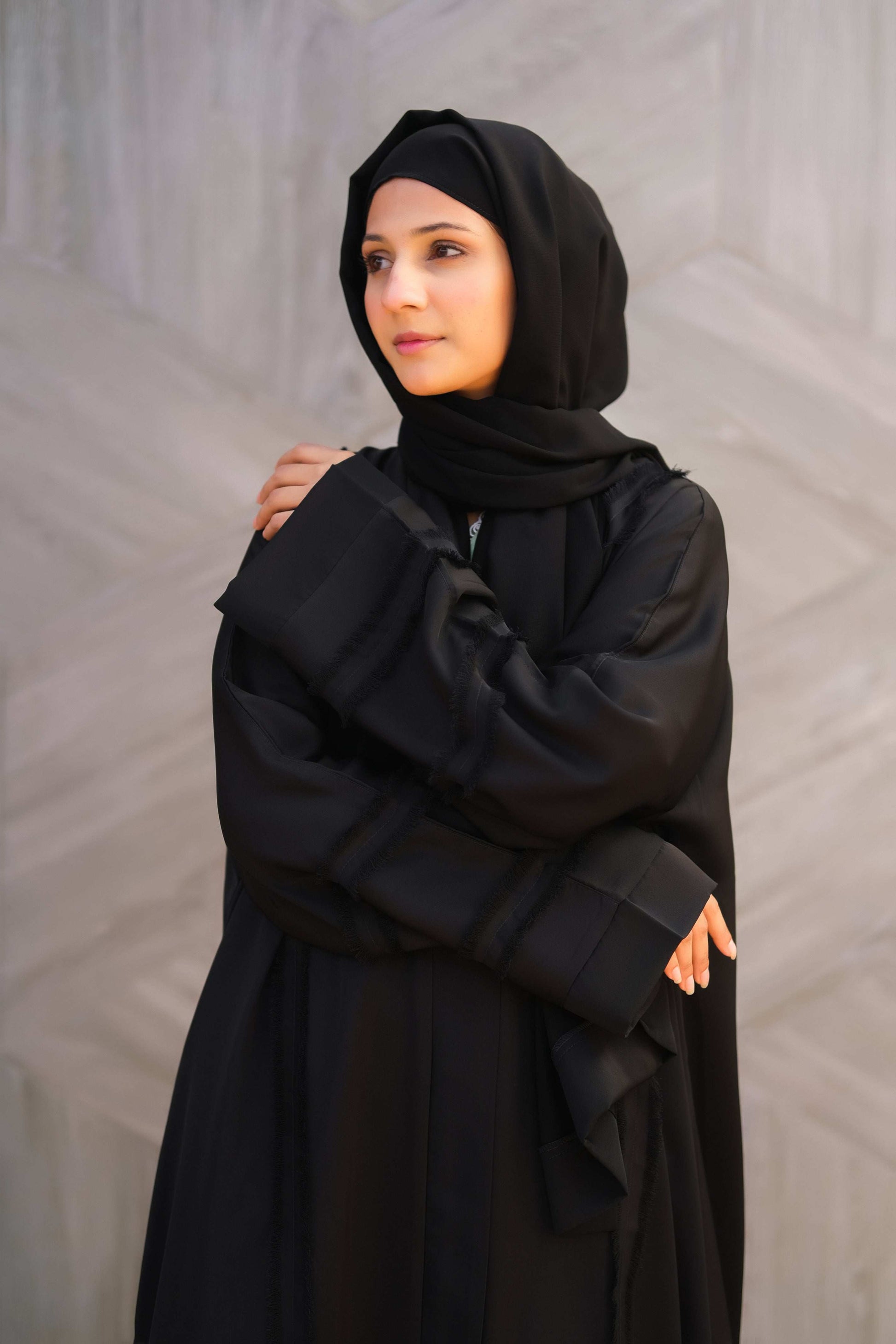 Graceful Harmony Abaya - Dhaagey 