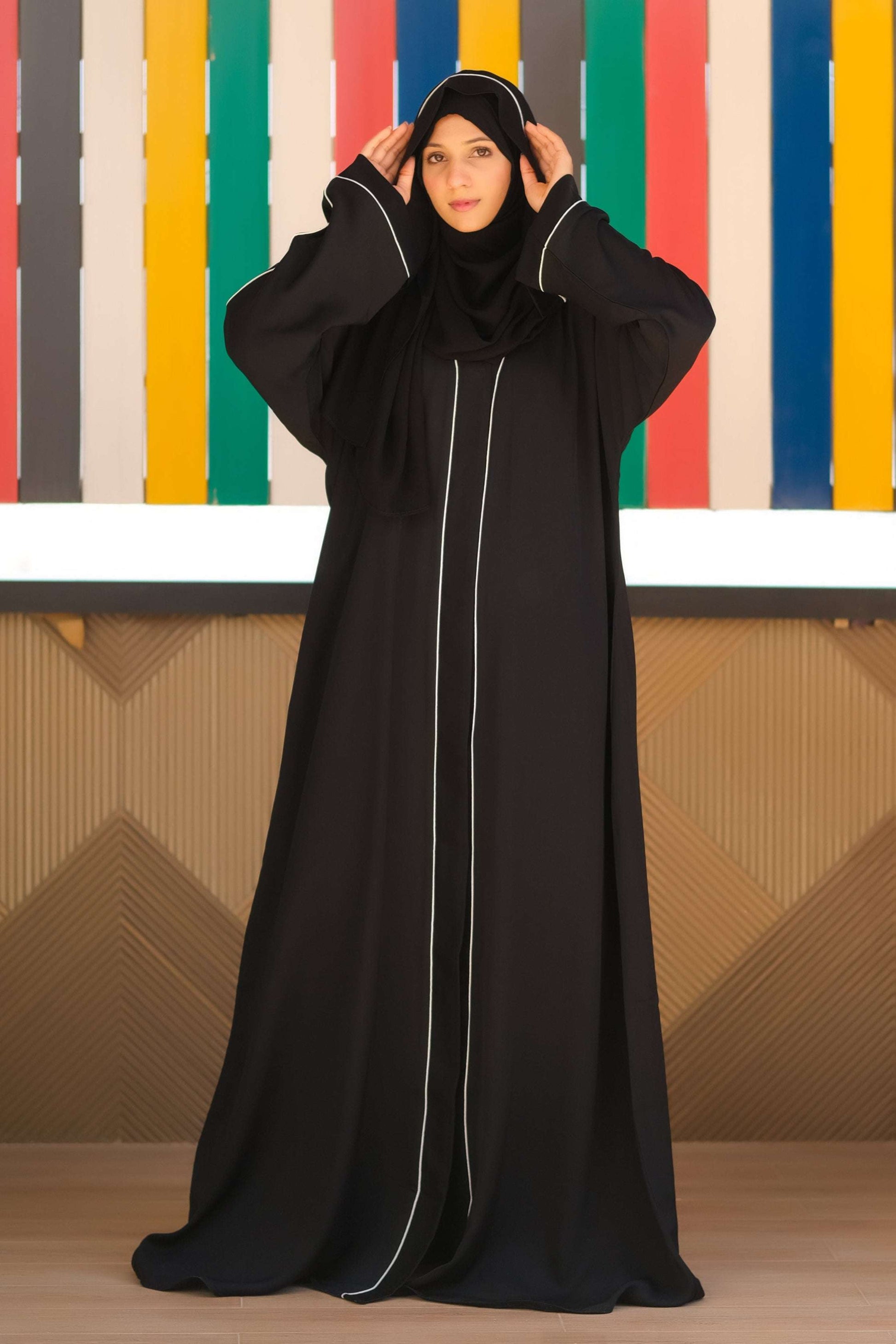 Hayat Black Abaya - Main Image