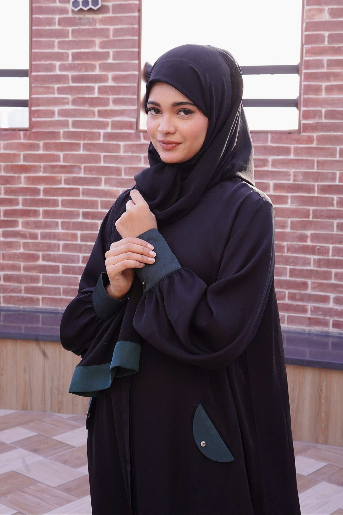 Midnight Ivy Abaya - Dhaagey 