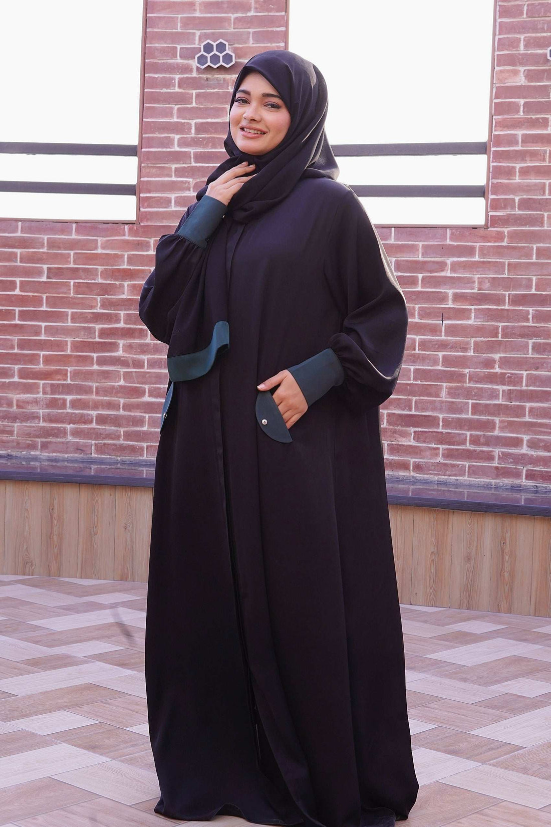 Midnight Ivy Abaya - Dhaagey 