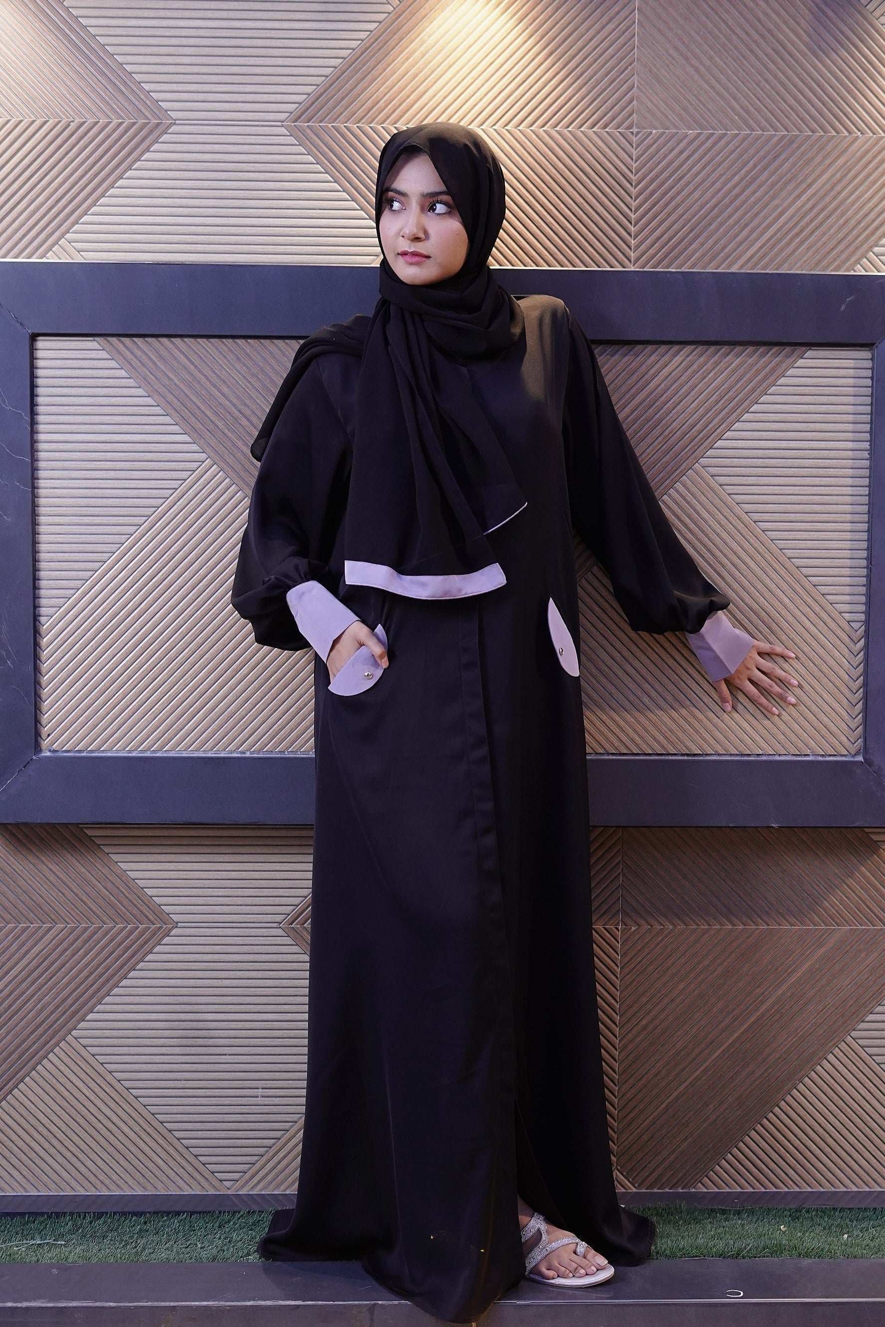 Midnight Moss Abaya - Dhaagey 