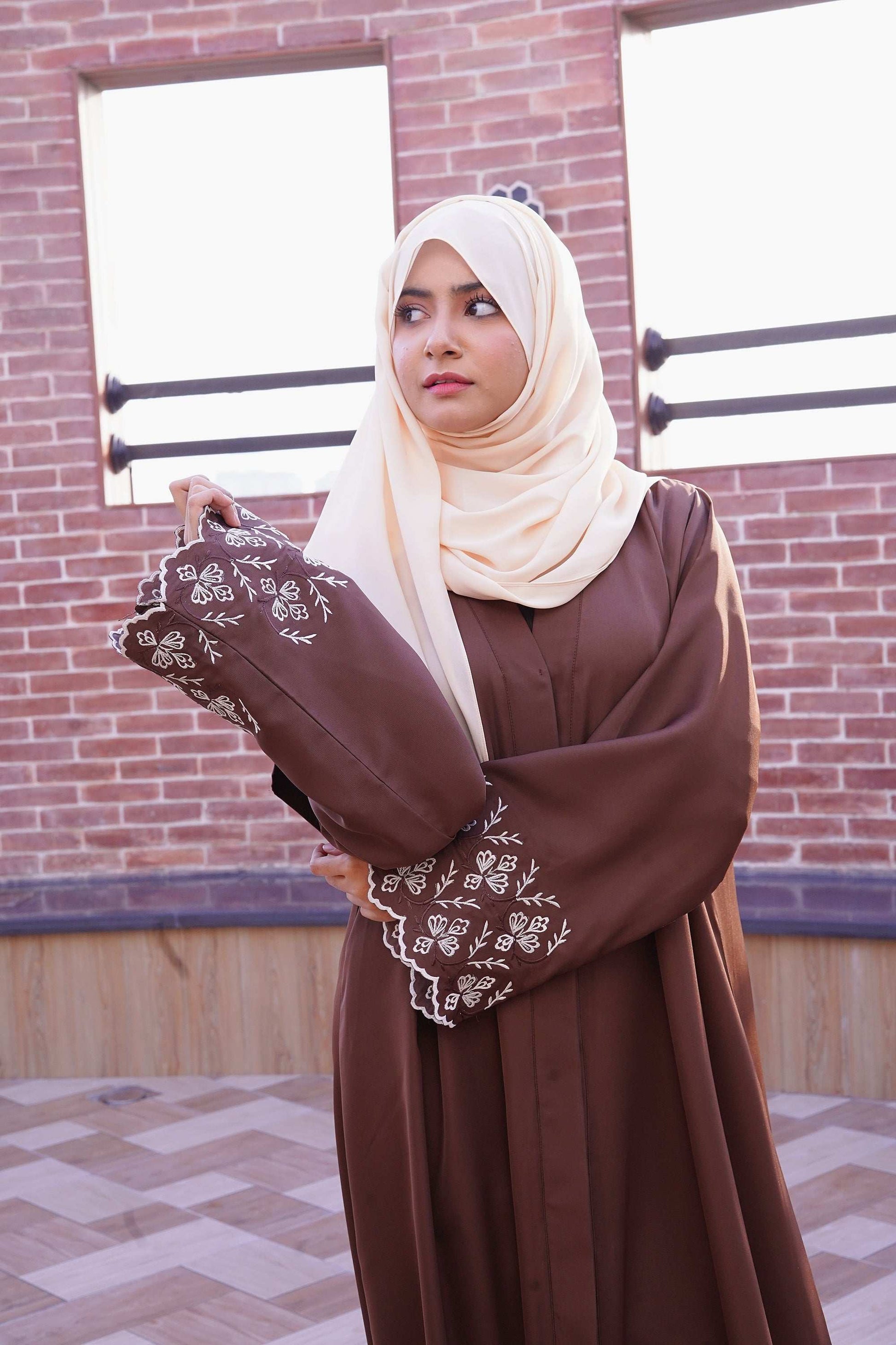 Mocha Bloom Abaya - Dhaagey 