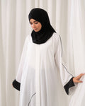 Modern Bloom Abaya - Dhaagey