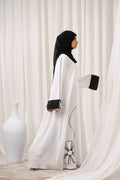 Modern Bloom Abaya - Dhaagey