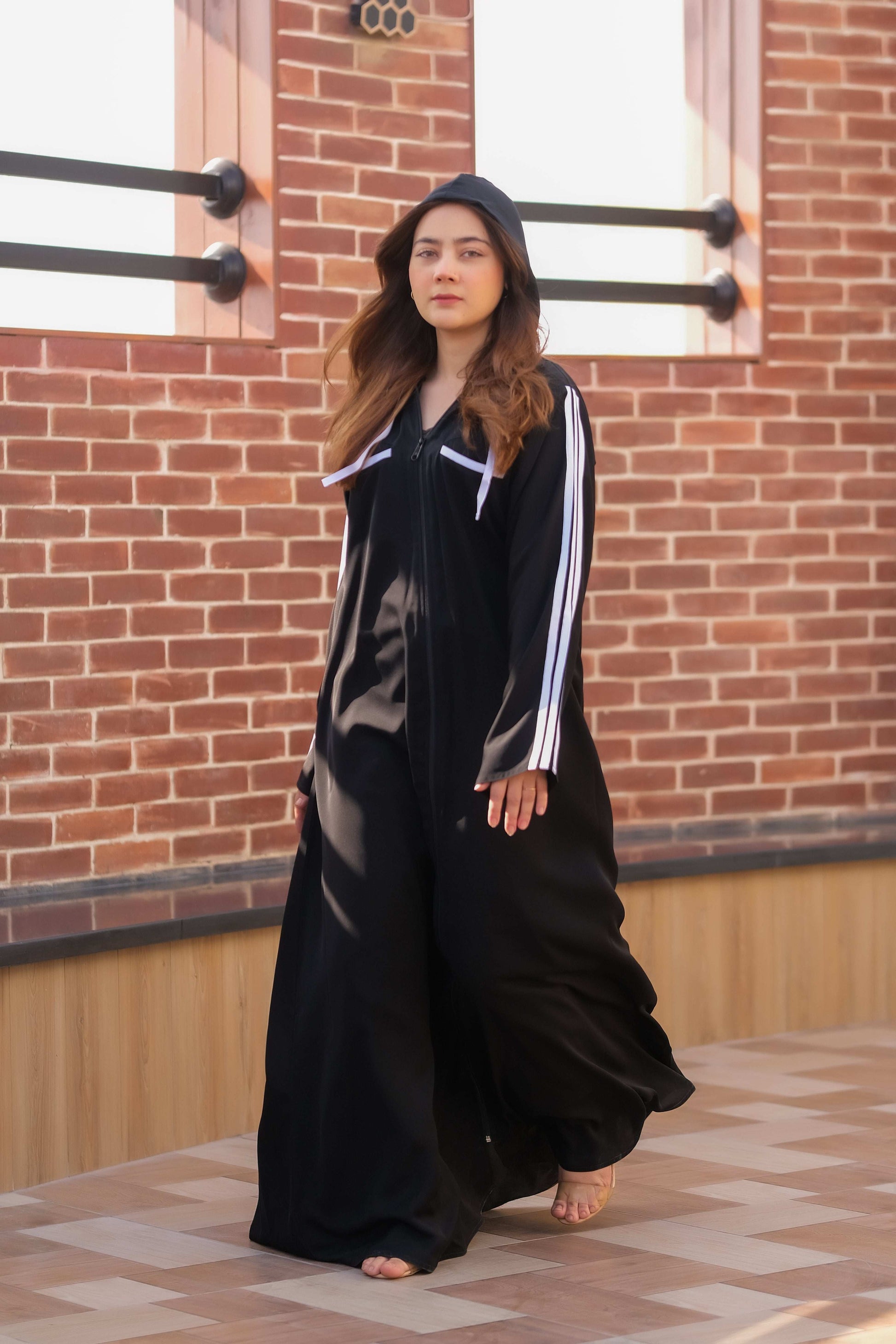 Noir Sport Stripe Abaya - Dhaagey 