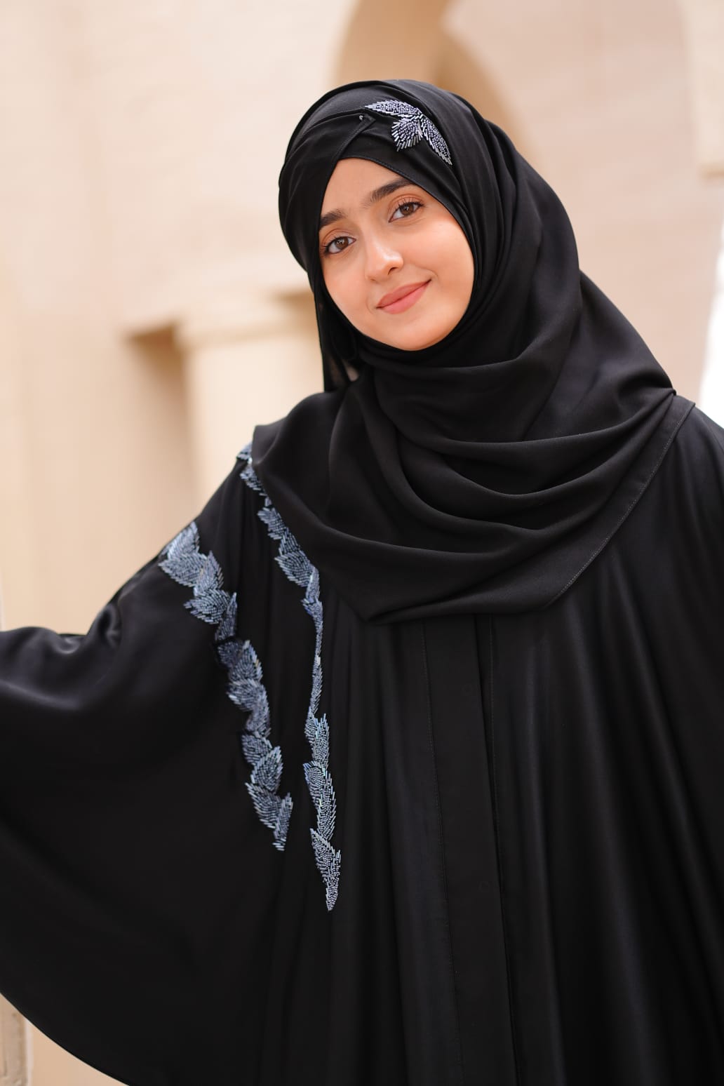 Noor Al-Noir Abaya - Dhaagey shop_this_look_EcLGgQ
