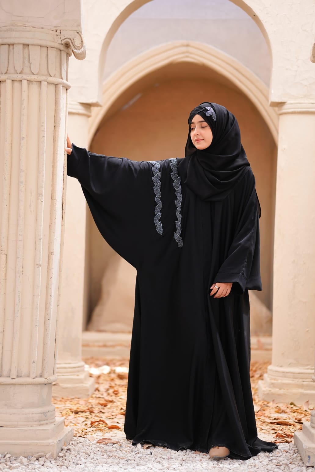 Noor Al-Noir Abaya - Dhaagey 