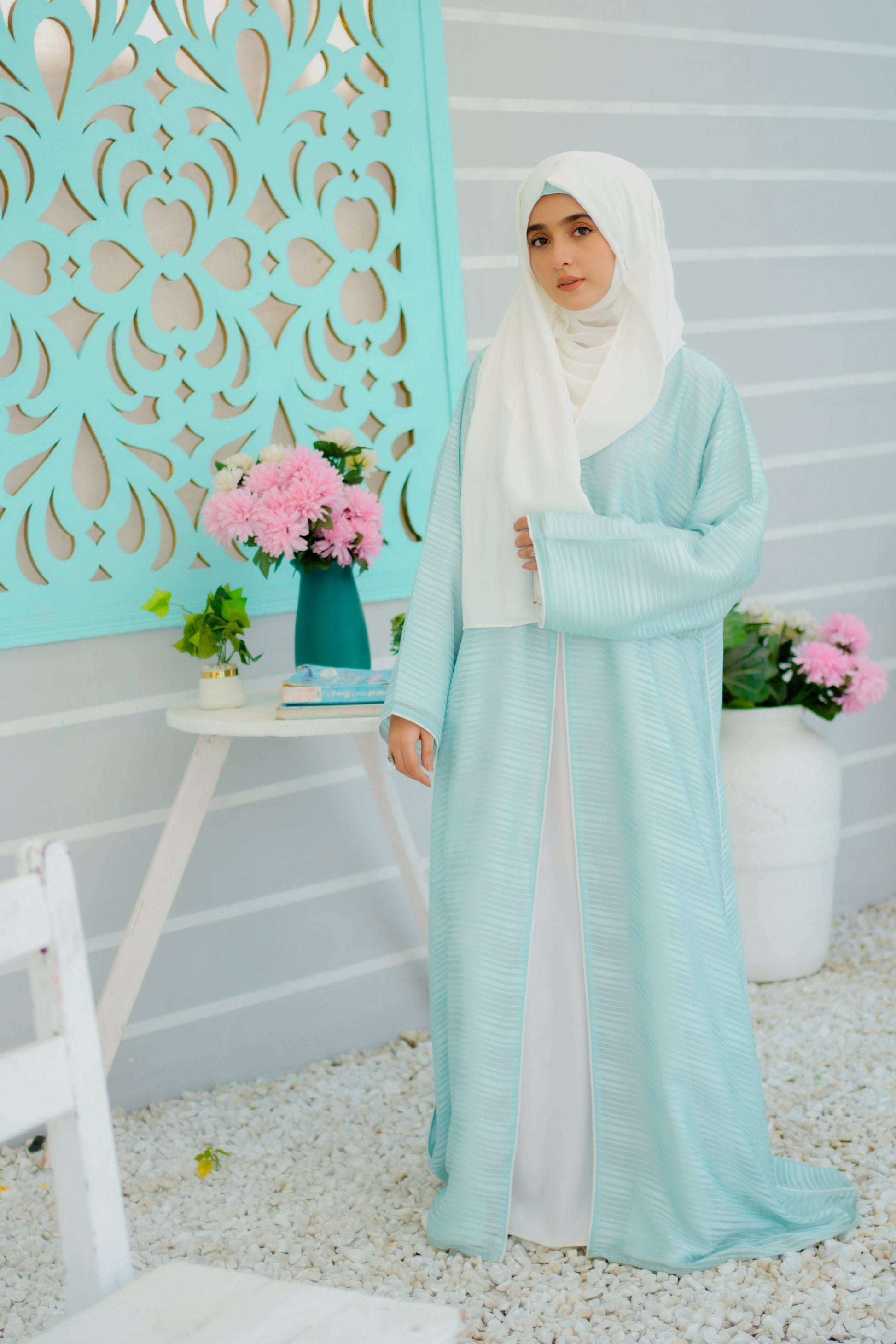 Nura Light Green Layer Abaya - Dhaagey 