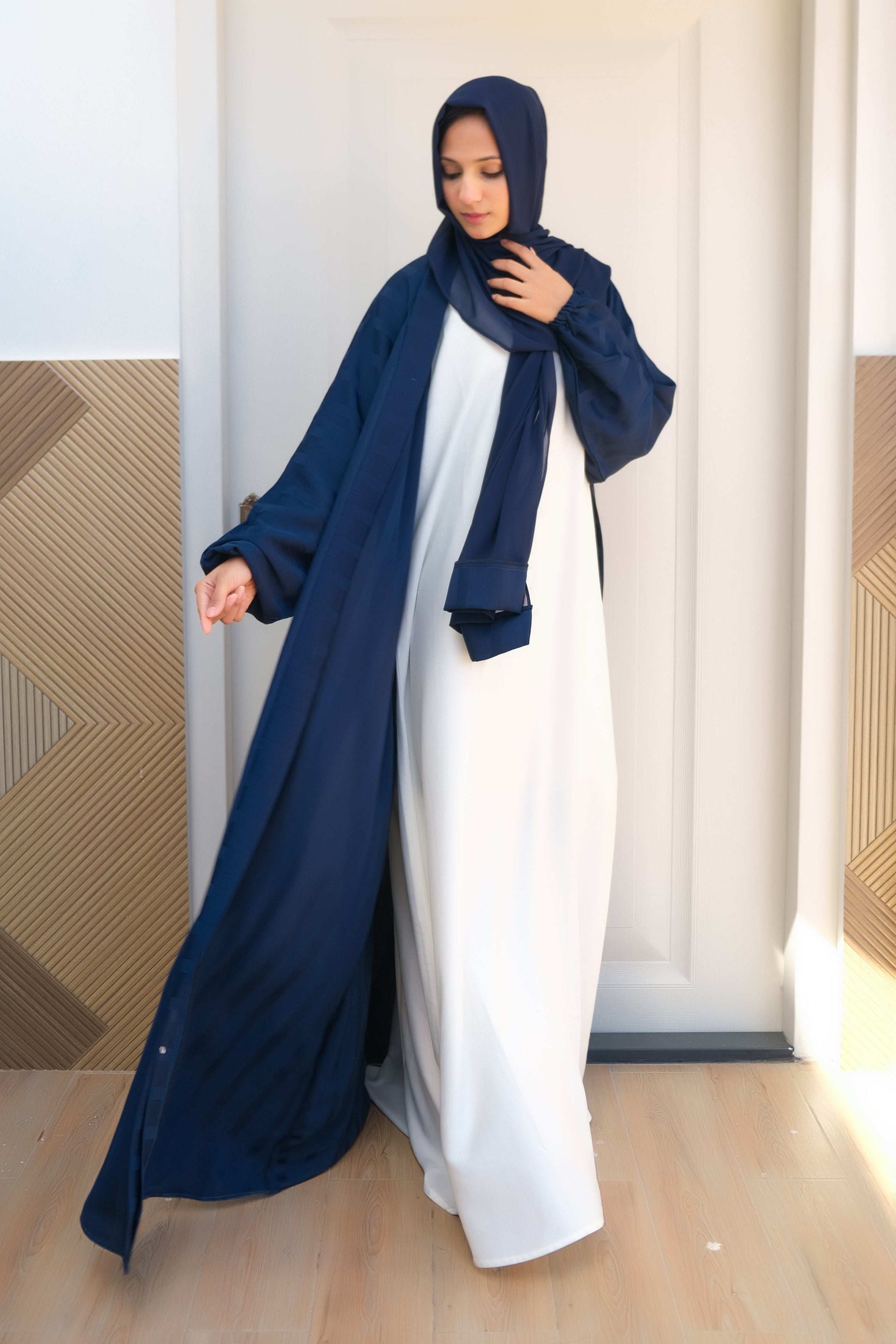 Oceanic Elegance Abaya - Dhaagey 