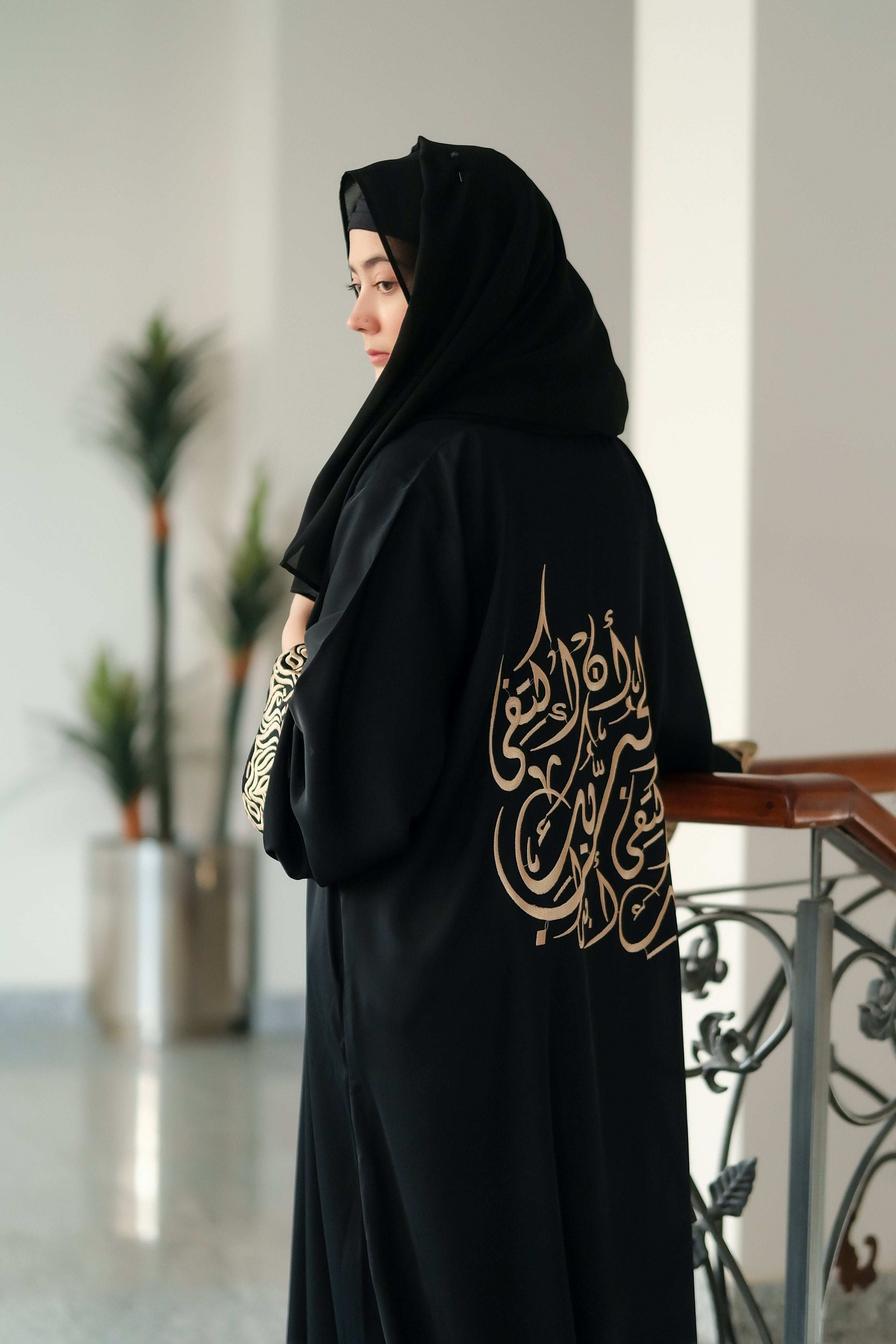 Safaa Calligraphy Abaya - Dhaagey 