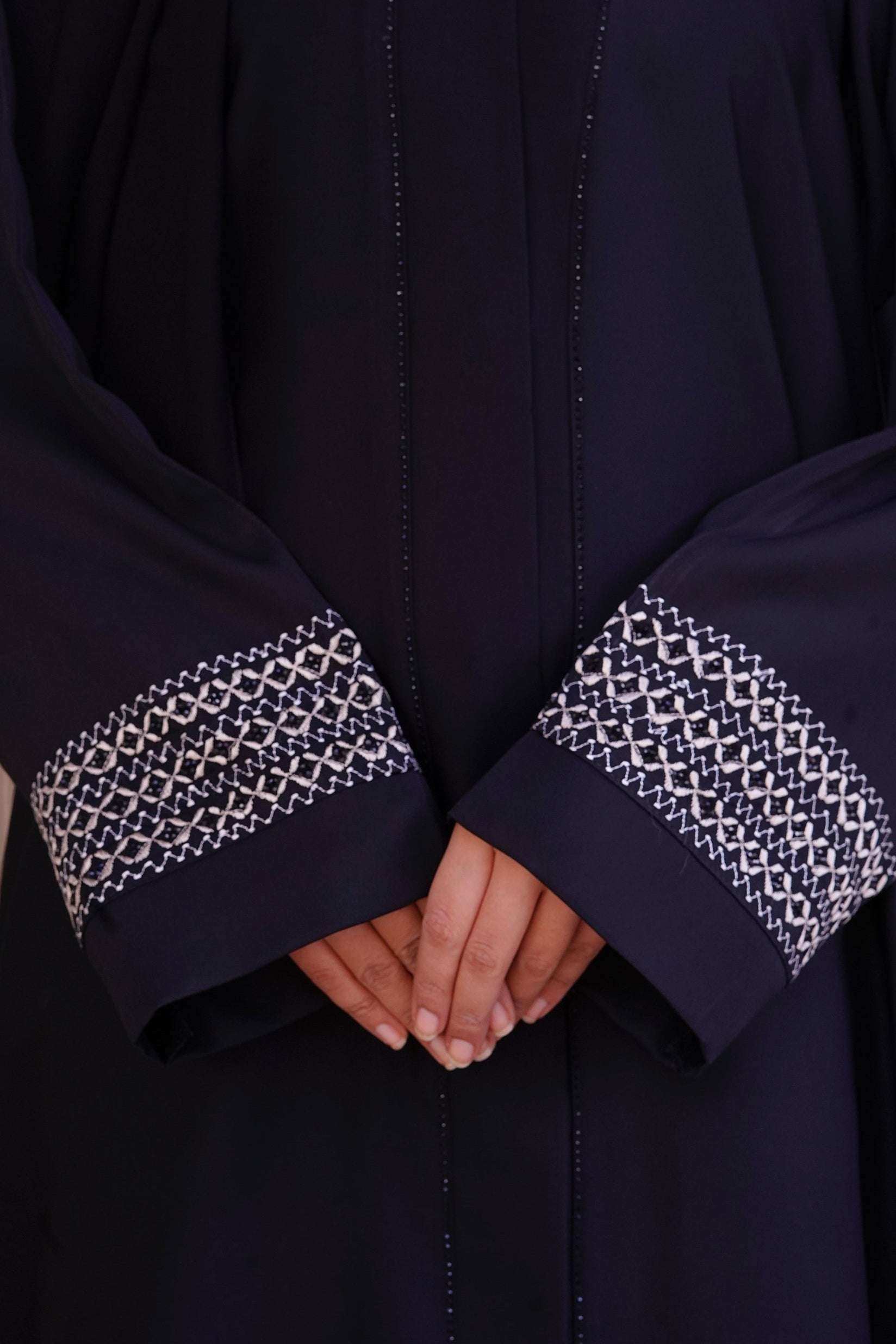 Sahar Al-Noor Abaya - Dhaagey 