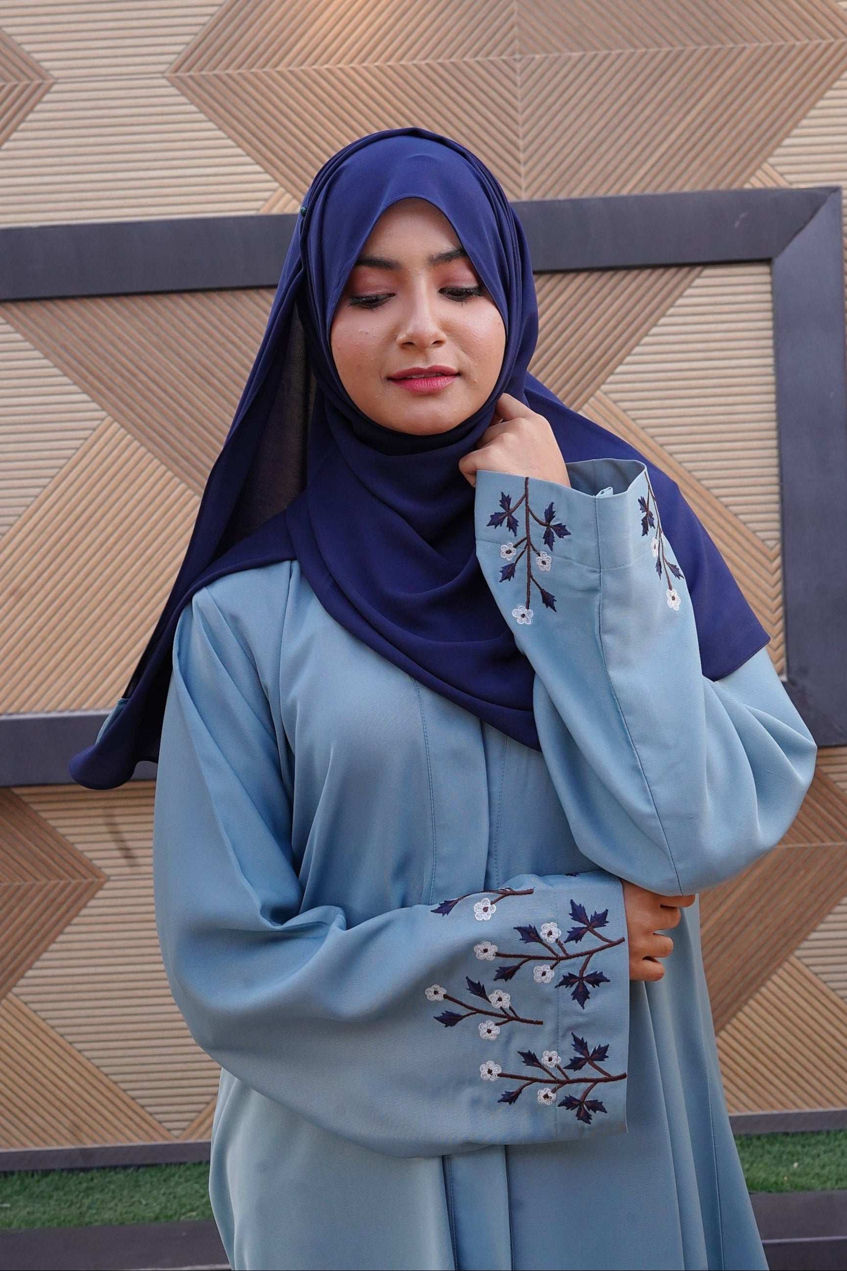 Sama Sky Abaya - Dhaagey 