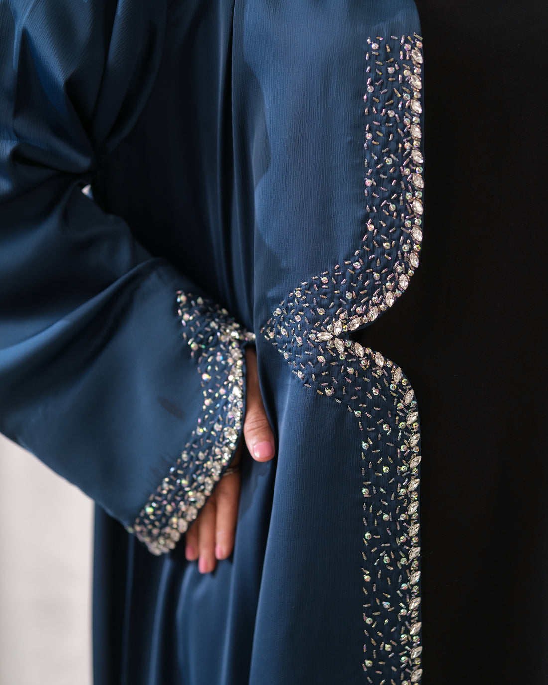 The Lumina Abaya