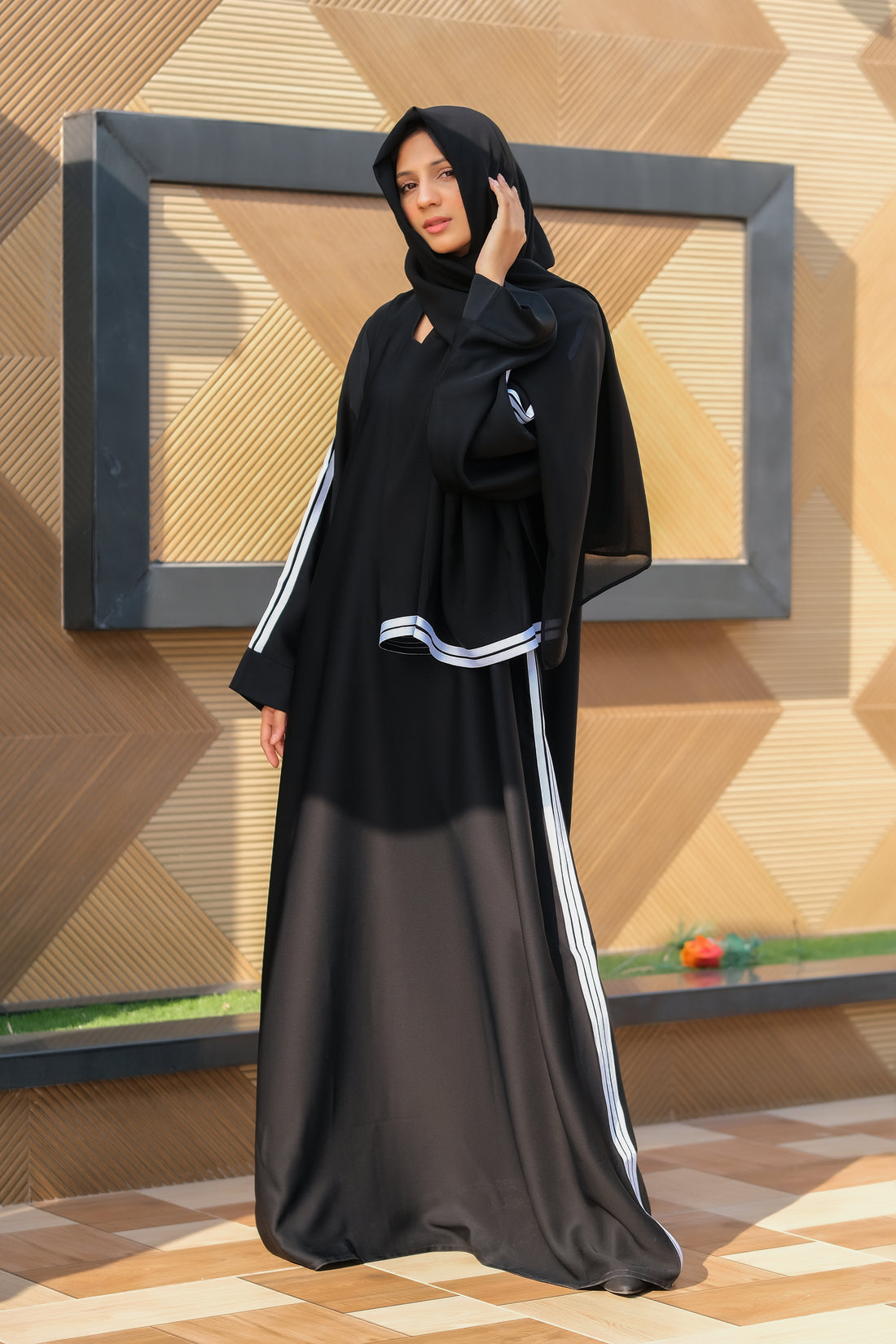 Timeless Striped Abaya
