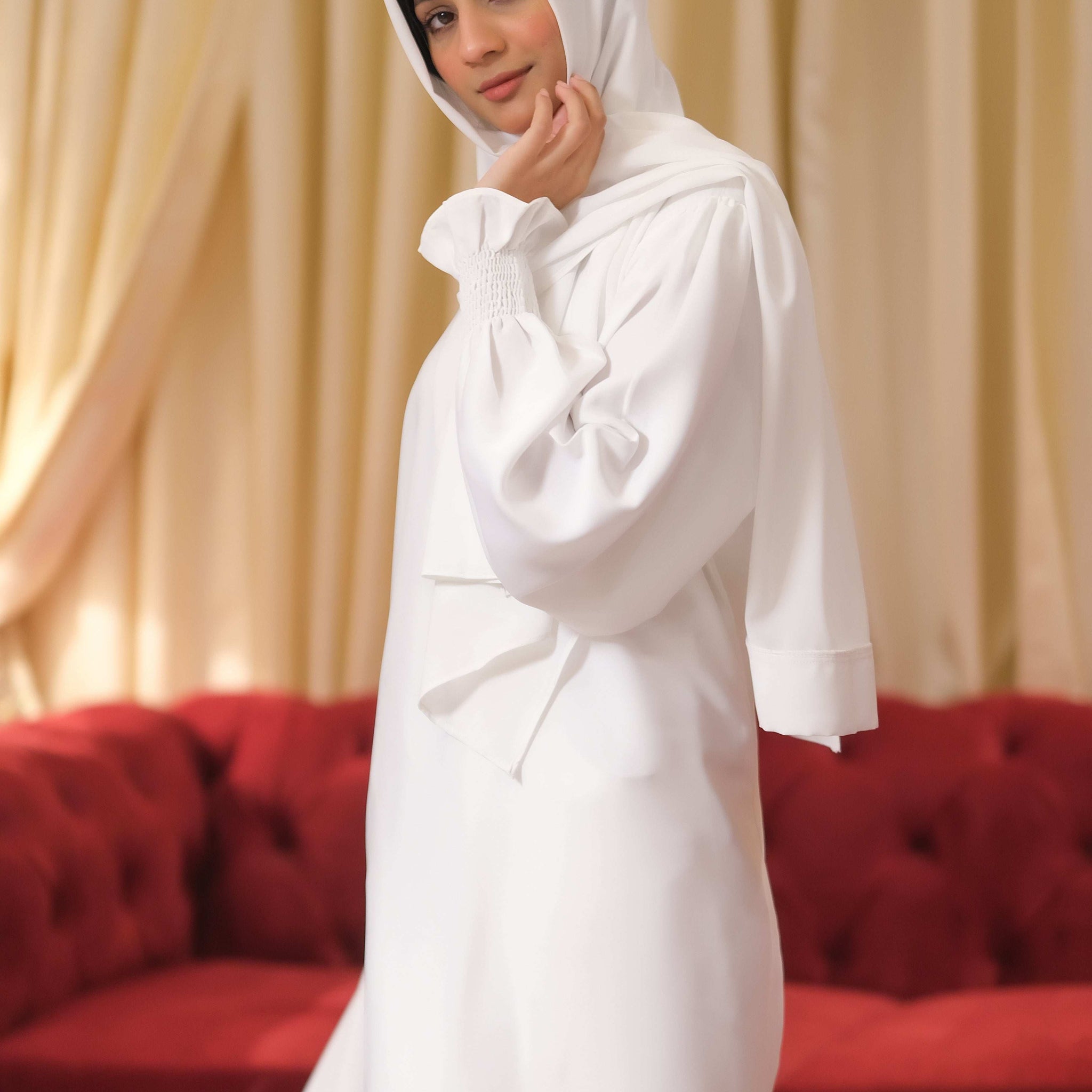 White Orchid Abaya - Dhaagey 
