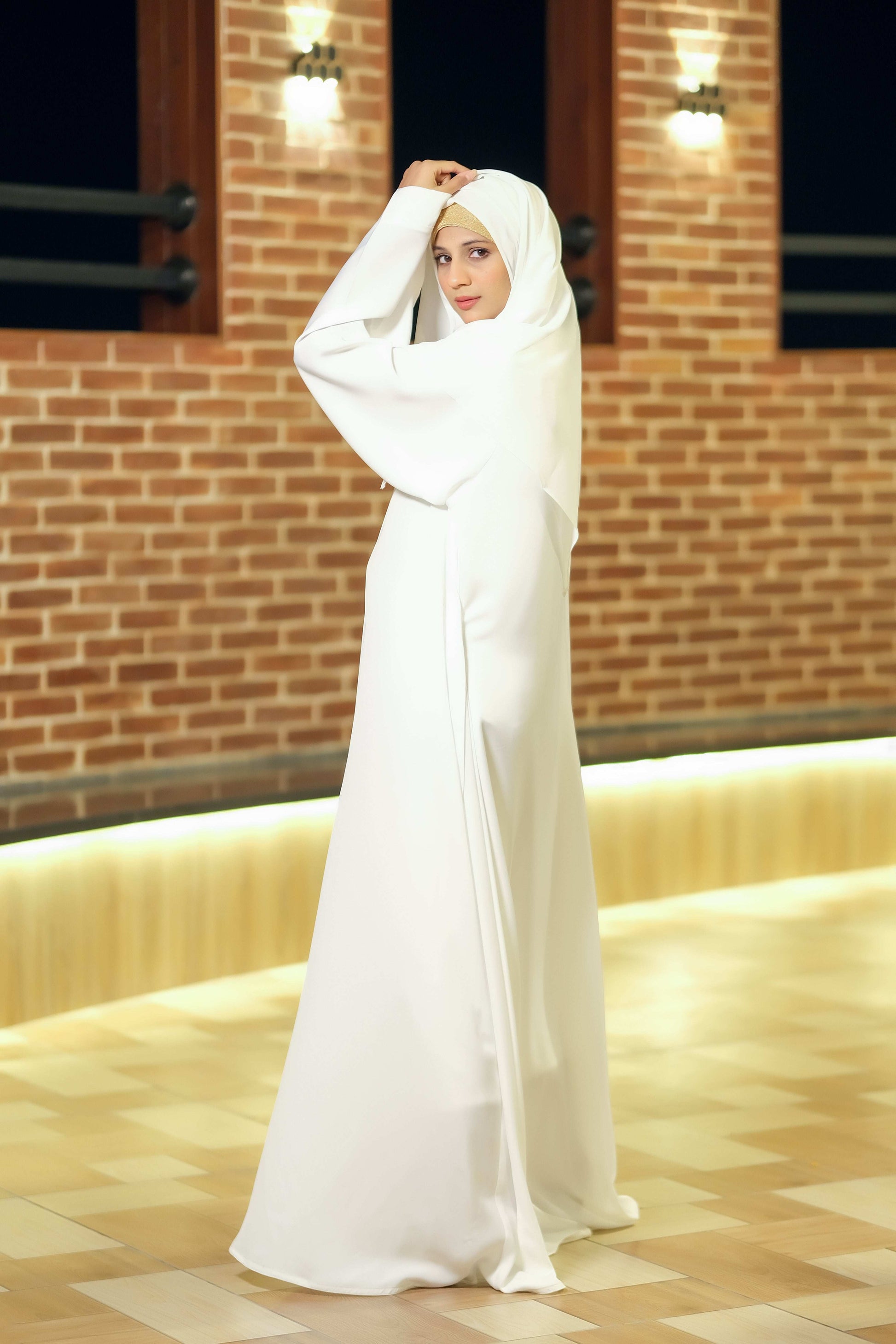 White Serenity Abaya - Dhaagey 